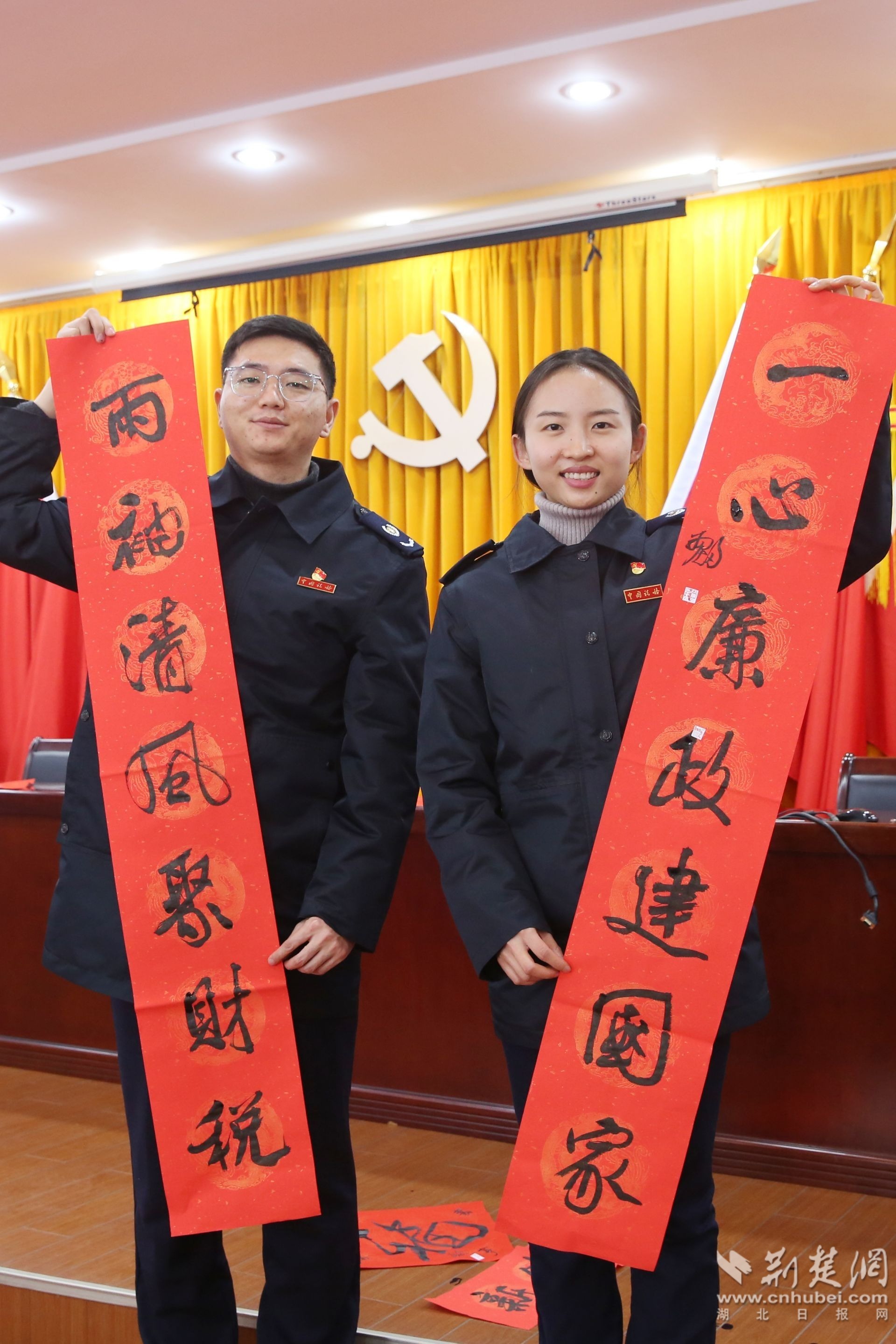 图为书写的廉政文化春联.JPG.JPG