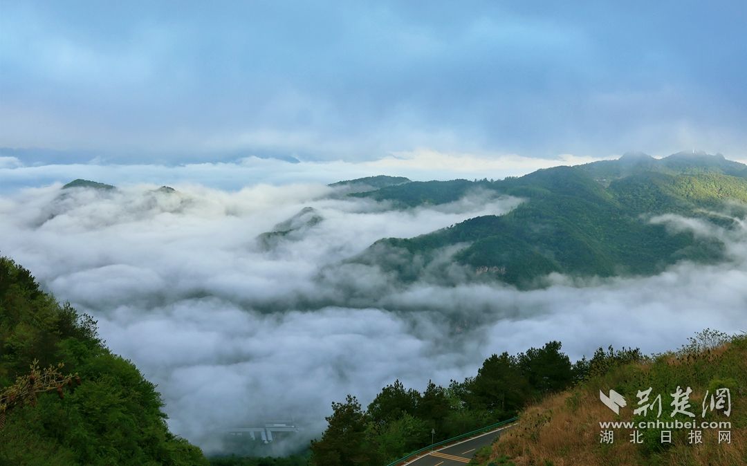 2023.4.25百里荒云海   (1)_副本.jpg.jpg