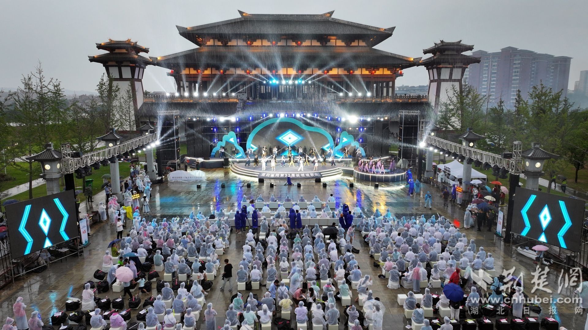 湖北当阳第32届长坂坡歌会比赛现场 方梓轩 摄.jpg.jpg