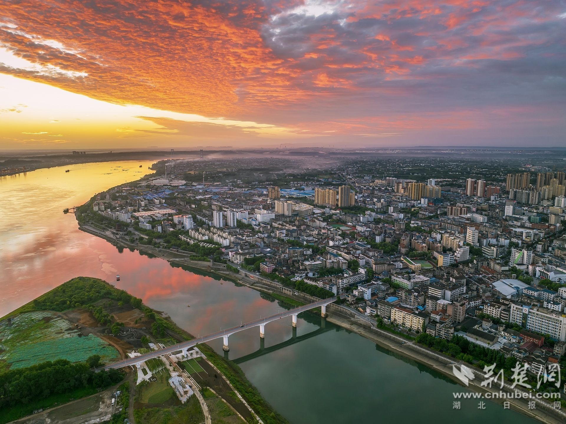 宜都陆城迎朝霞5.jpg.jpg