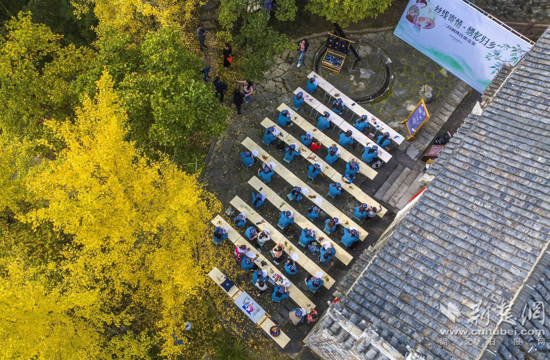 三峡绣女竞技 触手可及