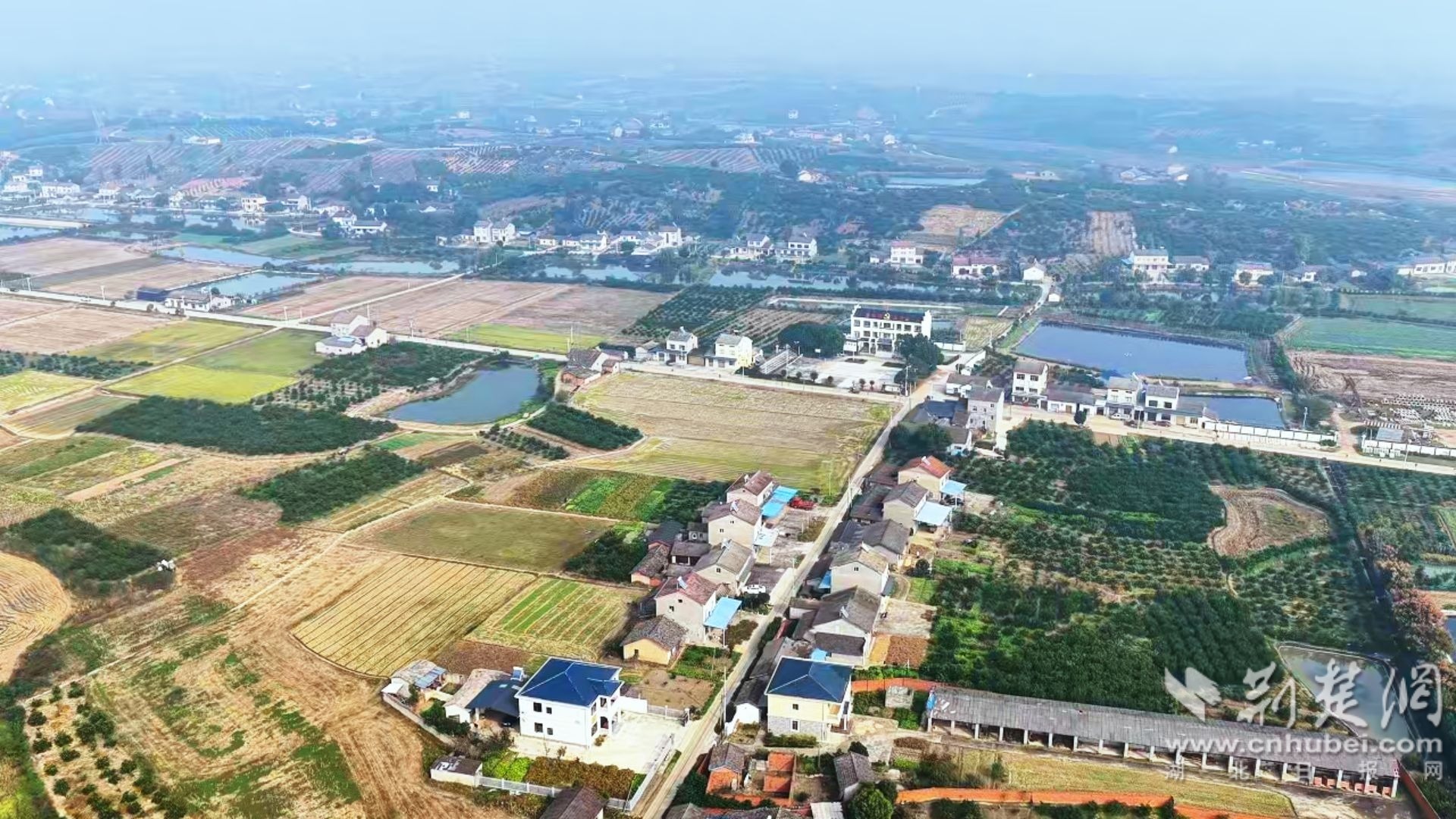 蔡家嘴村。宋劲松 摄.jpg.jpg