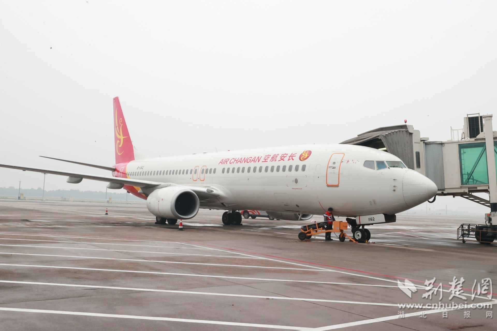 图为执飞长安航空飞机（钟鹏宇 摄）.JPG.JPG