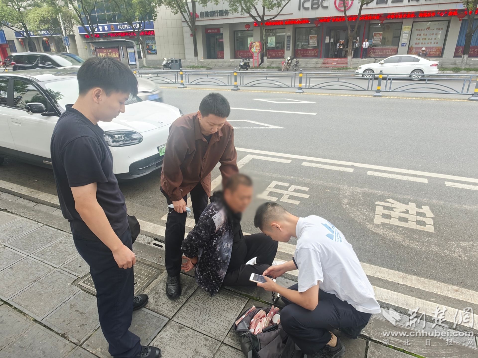 微信图片_20260929135302_8_935.jpg.jpg