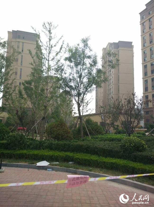 �뱬ը��Լ1���ﴦ�ĵڰ˴�ֽ�ֹ��ᳵ�����룬���߿������������������롣����Ȩ��