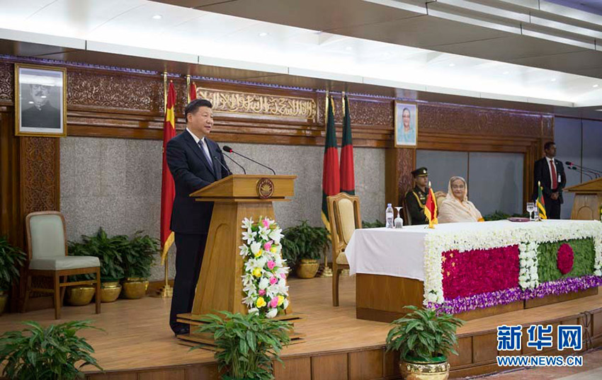 10��14�գ�������ϯϰ��ƽ�ڴ￨ͬ�ϼ��������������Ⱦ��л�̸�����ǻ�̸�������쵼�˹�ͬ������ߡ� �»������л������