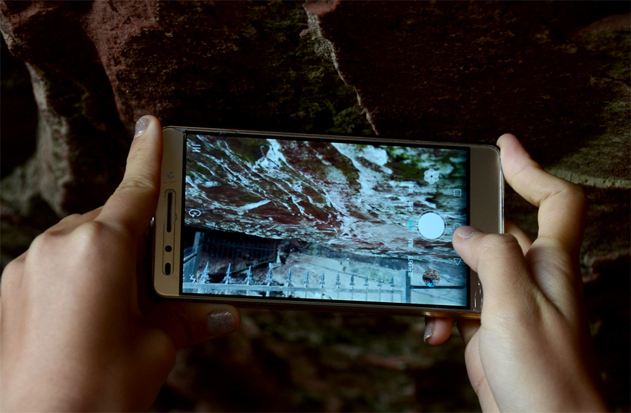 薛家寨所处为丹霞地貌。杜旭涛摄