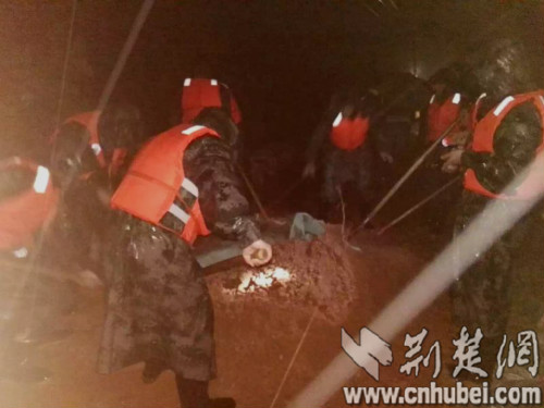 16_meitu_18.jpg 16_meitu_18.jpg