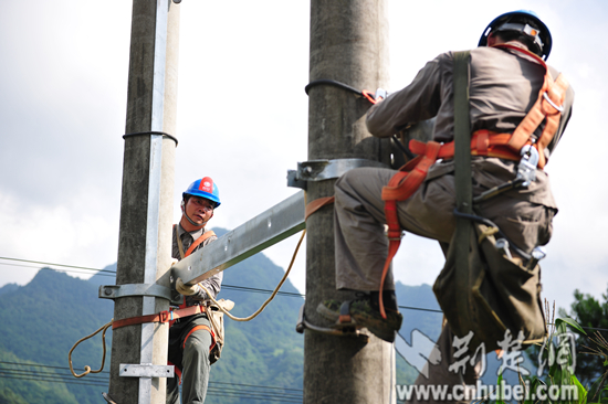 007 ����̫����װ̨��.JPG