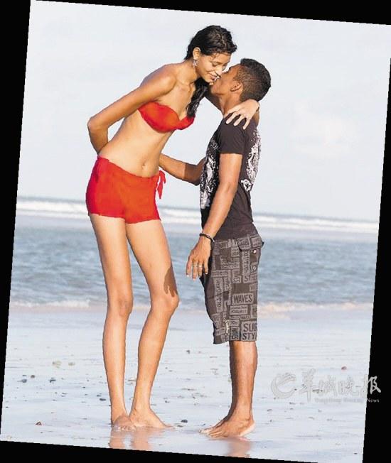 2米嫩模热恋1.6米建筑工