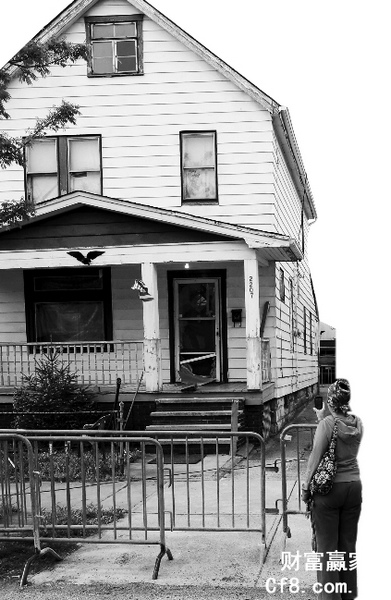 3�ֵ�����3Ů��10�걻���������ڼ���Ů�ӻ����ūһ���Ѳ�Ů