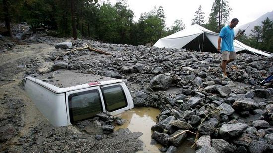 美国加州遭雷暴天气袭击致1人死3000人疏散(图)