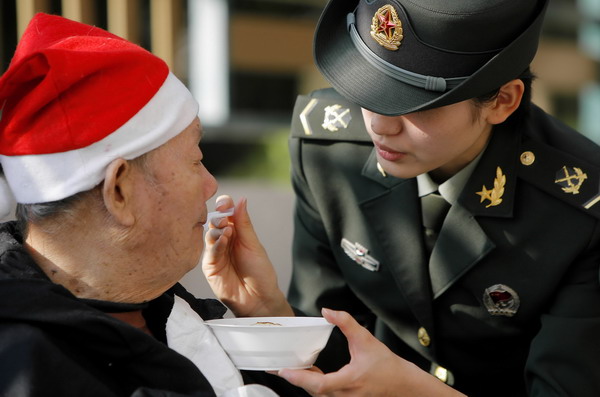 香港基本法25周年:驻港部队用实际赢认同